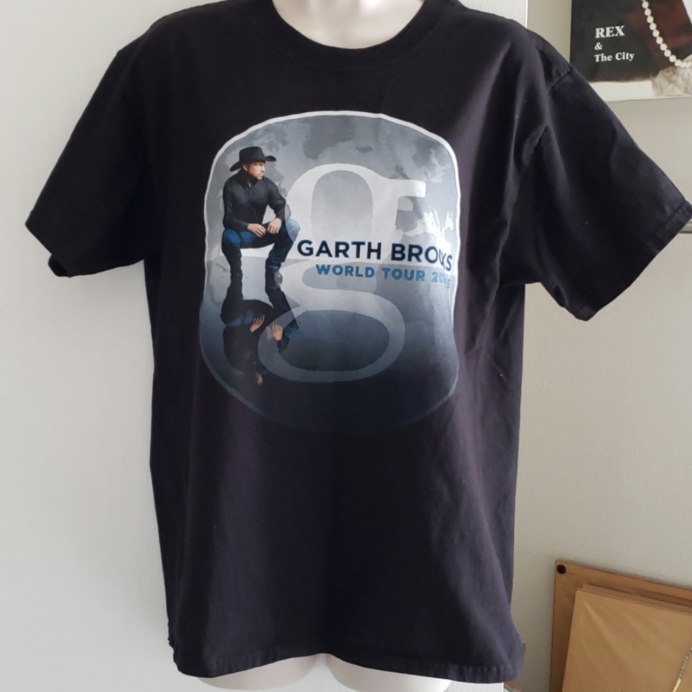 Garth Brooks World Tour Shirt Size M